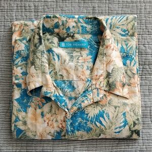 Tori Richard Men’s Blue Floral Short-Sleeve Shirt